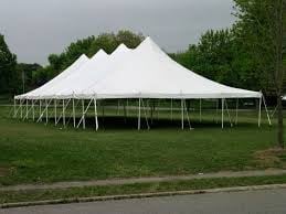40’ x 100’ Pole Tent (Seats 400)